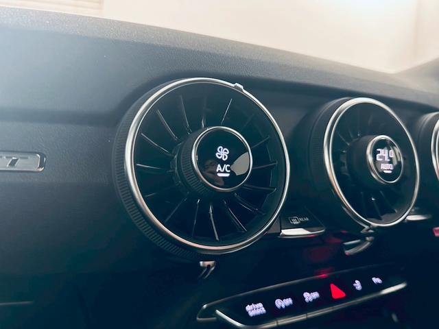 ＴＴクーペ ４０ＴＦＳＩ　新車保障継承／１オナ／シートヒーター／クルコン／ＡＡＣ／ドラレコ／バックモニター／１９インチＡＷ／オートライト／ＥＴＣ／レインセンサー／レーンキープアシスト／可変リアスポ／シーケンシャルウィンカー（45枚目）