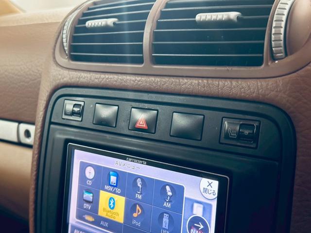 カイエン ベースグレード　サンルーフ／ベージュ内装／シートヒーター／パワーシート／ＥＴＣ／ドラレコ／スペアキー／純正１８インチＡＷ／フォグランプ／バックモニター／ＣＡＲＲＯＺＺＥＲＩＡナビ／Ｂｌｕｅｔｏｏｔｈ接続／ＭＴモード付（42枚目）