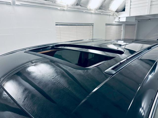 カイエン ベースグレード　サンルーフ／ベージュ内装／シートヒーター／パワーシート／ＥＴＣ／ドラレコ／スペアキー／純正１８インチＡＷ／フォグランプ／バックモニター／ＣＡＲＲＯＺＺＥＲＩＡナビ／Ｂｌｕｅｔｏｏｔｈ接続／ＭＴモード付（52枚目）