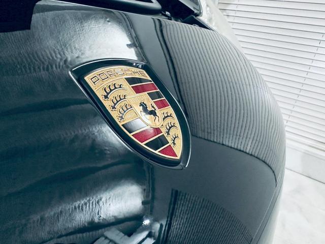 カイエン ベースグレード　サンルーフ／ベージュ内装／シートヒーター／パワーシート／ＥＴＣ／ドラレコ／スペアキー／純正１８インチＡＷ／フォグランプ／バックモニター／ＣＡＲＲＯＺＺＥＲＩＡナビ／Ｂｌｕｅｔｏｏｔｈ接続／ＭＴモード付（61枚目）