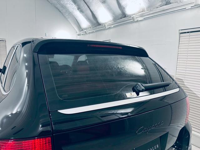 カイエン ベースグレード　サンルーフ／ベージュ内装／シートヒーター／パワーシート／ＥＴＣ／ドラレコ／スペアキー／純正１８インチＡＷ／フォグランプ／バックモニター／ＣＡＲＲＯＺＺＥＲＩＡナビ／Ｂｌｕｅｔｏｏｔｈ接続／ＭＴモード付（69枚目）