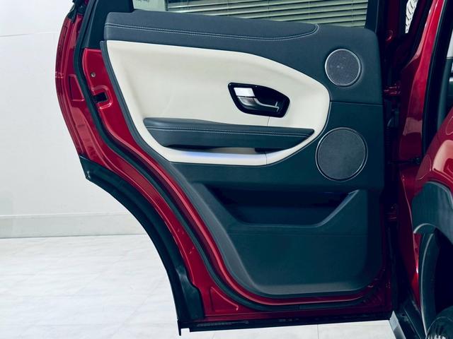 レンジローバーイヴォーク ＨＳＥダイナミック　ブラックデザインパック／アドバンスドドライバーアシスタンス／アイボリー・ルナコンビレザー／パノラマルーフ／シートヒーター・ベンチレーション／レーンデパーチャーワーニング／ＡＣＣ／３６０°モニター（23枚目）