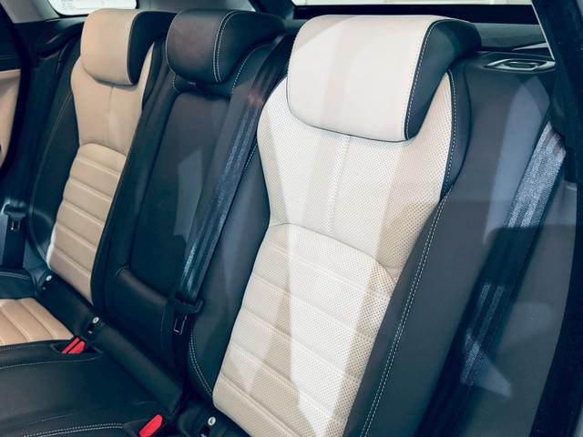 レンジローバーイヴォーク ＨＳＥダイナミック　ブラックデザインパック／アドバンスドドライバーアシスタンス／アイボリー・ルナコンビレザー／パノラマルーフ／シートヒーター・ベンチレーション／レーンデパーチャーワーニング／ＡＣＣ／３６０°モニター（24枚目）