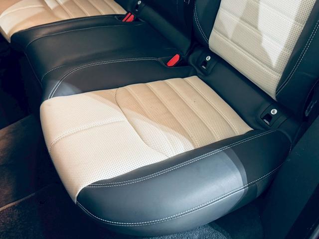 レンジローバーイヴォーク ＨＳＥダイナミック　ブラックデザインパック／アドバンスドドライバーアシスタンス／アイボリー・ルナコンビレザー／パノラマルーフ／シートヒーター・ベンチレーション／レーンデパーチャーワーニング／ＡＣＣ／３６０°モニター（25枚目）