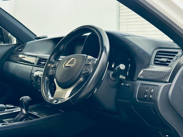 ＧＳ Ｆ ベースグレード　最終型／ＴＯＭ’Ｓフルエアロ／ＴＯＭ’Ｓフルチタンマフラー・中間ワンオフ／ＴＥＩＮ車高調／ＷＯＲＫグノーシス／カーボンインテリア／セミアニリン本革／寒冷地／パワートランク／フロアマット／サイドバイザー（13枚目）