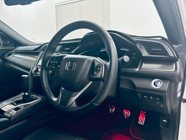 シビック 大阪JDM車高調/ 無限ブレーキホース/無限ローター/CUSCO パワーブレース センター/HKS エアクリーナー/APEXI マフラー/無限クイックシフター/社外ナビ(11枚目)