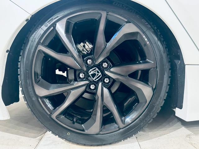 シビック 大阪JDM車高調/ 無限ブレーキホース/無限ローター/CUSCO パワーブレース センター/HKS エアクリーナー/APEXI マフラー/無限クイックシフター/社外ナビ(76枚目)