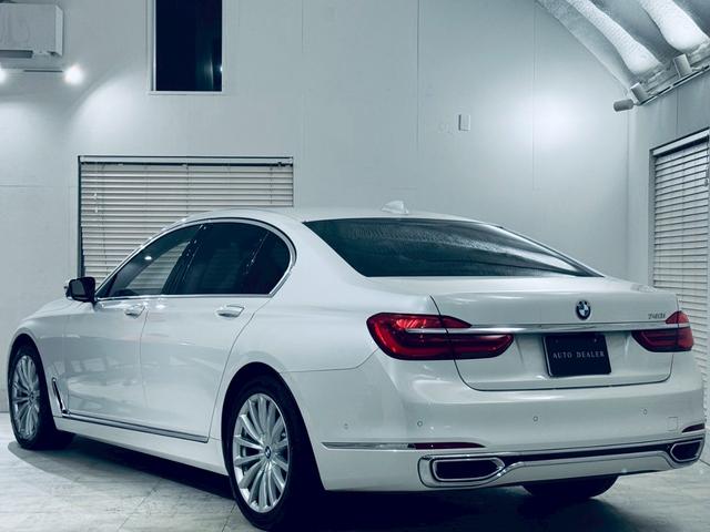７シリーズ ７４０ｉ　エクセレンス　電動ＳＲ／ＡＣＣ／ＨＵＤ／ディスプレイキー／セルフレベリング機能付エアサス／ドライビングアシストプラス／／ソフトクローズ／衝突・被害軽減ブレーキ／シートＨ・ベンチレーション／Ｂカメラ／ＥＴＣ／ドラレコ（10枚目）