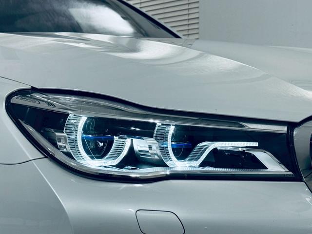 ７シリーズ ７４０ｉ　エクセレンス　電動ＳＲ／ＡＣＣ／ＨＵＤ／ディスプレイキー／セルフレベリング機能付エアサス／ドライビングアシストプラス／／ソフトクローズ／衝突・被害軽減ブレーキ／シートＨ・ベンチレーション／Ｂカメラ／ＥＴＣ／ドラレコ（30枚目）