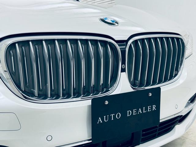 ７シリーズ ７４０ｉ　エクセレンス　電動ＳＲ／ＡＣＣ／ＨＵＤ／ディスプレイキー／セルフレベリング機能付エアサス／ドライビングアシストプラス／／ソフトクローズ／衝突・被害軽減ブレーキ／シートＨ・ベンチレーション／Ｂカメラ／ＥＴＣ／ドラレコ（32枚目）