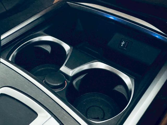 ７シリーズ ７４０ｉ　エクセレンス　電動ＳＲ／ＡＣＣ／ＨＵＤ／ディスプレイキー／セルフレベリング機能付エアサス／ドライビングアシストプラス／／ソフトクローズ／衝突・被害軽減ブレーキ／シートＨ・ベンチレーション／Ｂカメラ／ＥＴＣ／ドラレコ（58枚目）