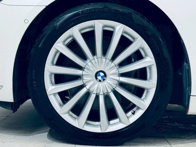 ７シリーズ ７４０ｉ　エクセレンス　電動ＳＲ／ＡＣＣ／ＨＵＤ／ディスプレイキー／セルフレベリング機能付エアサス／ドライビングアシストプラス／／ソフトクローズ／衝突・被害軽減ブレーキ／シートＨ・ベンチレーション／Ｂカメラ／ＥＴＣ／ドラレコ（74枚目）
