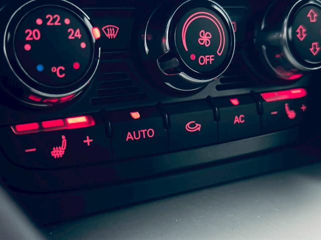 ＴＴ ＲＳクーペ ベースグレード　左ハンドル／純正６ＭＴ／アラゴスタ車高調／ＲＡＹＳ１９インチＡＷ／セミバケシート／シートヒーター／ＭＩＬＬＴＥＫマフラー／ＡＡＣ／オートライト／ＥＴＣ／純正ナビ／Ｂｌｕｅｔｏｏｔｈ接続／クルコン（41枚目）