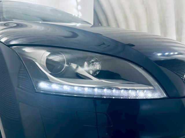 ＴＴ ＲＳクーペ ベースグレード　左ハンドル／純正６ＭＴ／アラゴスタ車高調／ＲＡＹＳ１９インチＡＷ／セミバケシート／シートヒーター／ＭＩＬＬＴＥＫマフラー／ＡＡＣ／オートライト／ＥＴＣ／純正ナビ／Ｂｌｕｅｔｏｏｔｈ接続／クルコン（51枚目）