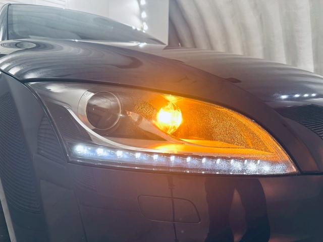 ＴＴ ＲＳクーペ ベースグレード　左ハンドル／純正６ＭＴ／アラゴスタ車高調／ＲＡＹＳ１９インチＡＷ／セミバケシート／シートヒーター／ＭＩＬＬＴＥＫマフラー／ＡＡＣ／オートライト／ＥＴＣ／純正ナビ／Ｂｌｕｅｔｏｏｔｈ接続／クルコン（54枚目）