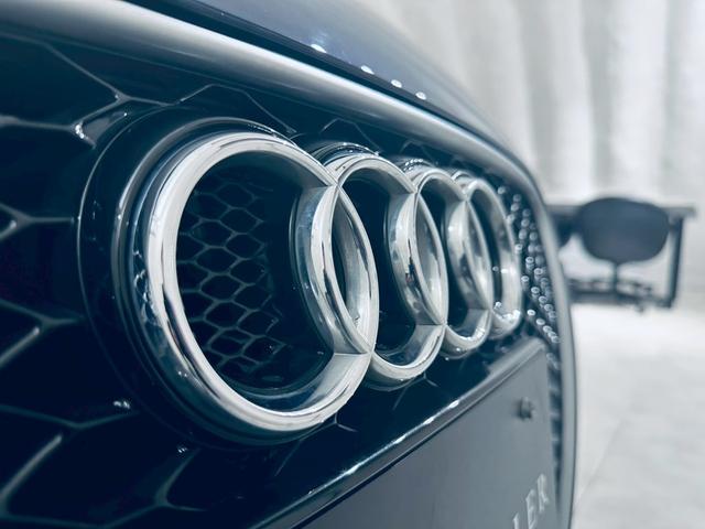 ＴＴ ＲＳクーペ ベースグレード　左ハンドル／純正６ＭＴ／アラゴスタ車高調／ＲＡＹＳ１９インチＡＷ／セミバケシート／シートヒーター／ＭＩＬＬＴＥＫマフラー／ＡＡＣ／オートライト／ＥＴＣ／純正ナビ／Ｂｌｕｅｔｏｏｔｈ接続／クルコン（56枚目）