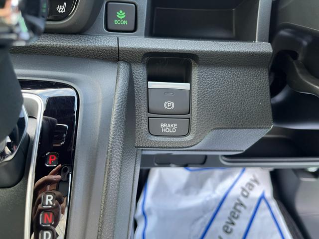Ｎ－ＯＮＥ プレミアム　４ＷＤ　ツートンカラースタイル　ホンダセンシング　純正ディスプレー　ブルートゥース　ＵＳＢ　バックカメラ　ＬＥＤヘッドライト　スマートキー　純正アルミ　当店試乗車アップ車両（26枚目）