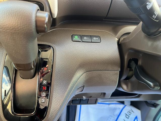 N-BOX L・スロープ 4WD 車いす仕様車 ホンダセンシング 純正ディスプレーオーディオ ワンセグ バックカメラ 純正ドライブレコーダー 左パワースライドドア LEDヘッドライト(25枚目)