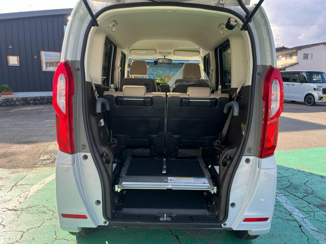 N-BOX L・スロープ 4WD 車いす仕様車 ホンダセンシング 純正ディスプレーオーディオ ワンセグ バックカメラ 純正ドライブレコーダー 左パワースライドドア LEDヘッドライト(49枚目)