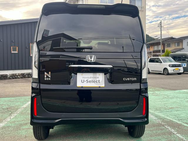 Ｎ－ＢＯＸカスタム ベースグレード　４ＷＤ　ホンダセンシング　純正ディスプレー　ブルートゥース　ＵＳＢ　バックカメラ　両側パワースライドドア　ＬＥＤヘッドライト　当店代車アップ車両（3枚目）