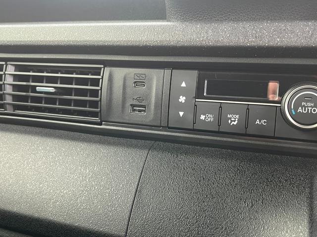 Ｎ－ＢＯＸカスタム ベースグレード　４ＷＤ　ホンダセンシング　純正ディスプレー　ブルートゥース　ＵＳＢ　バックカメラ　両側パワースライドドア　ＬＥＤヘッドライト　当店代車アップ車両（25枚目）