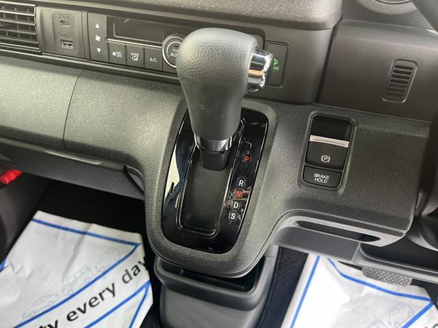 Ｎ－ＢＯＸカスタム ベースグレード　４ＷＤ　ホンダセンシング　純正ディスプレー　ブルートゥース　ＵＳＢ　バックカメラ　両側パワースライドドア　ＬＥＤヘッドライト　当店代車アップ車両（26枚目）