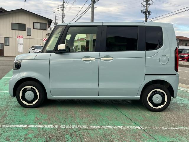 Ｎ－ＢＯＸ ファッションスタイル　４ＷＤ　ホンダセンシング　純正ディスプレー　ブルートゥース　ＵＳＢ　バックカメラ　両側パワースライドドア　ＬＥＤヘッドライト　当店代車アップ車両（5枚目）