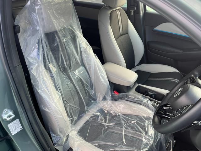 ヴェゼル ｅ：ＨＥＶＺ・ＰＬａＹパッケージ　４ＷＤ　ホンダセンシング　純正コネクトディスプレーナビ　フルセグＴＶ　ブルートゥース　ＵＳＢ　マルチカメラ　ＥＴＣ２．０　パワーテールゲート　ＬＥＤヘッドライト　ガラスルーフ　当店試乗車アップ車両（44枚目）