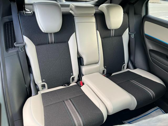 ヴェゼル ｅ：ＨＥＶＺ・ＰＬａＹパッケージ　４ＷＤ　ホンダセンシング　純正コネクトディスプレーナビ　フルセグＴＶ　ブルートゥース　ＵＳＢ　マルチカメラ　ＥＴＣ２．０　パワーテールゲート　ＬＥＤヘッドライト　ガラスルーフ　当店試乗車アップ車両（45枚目）