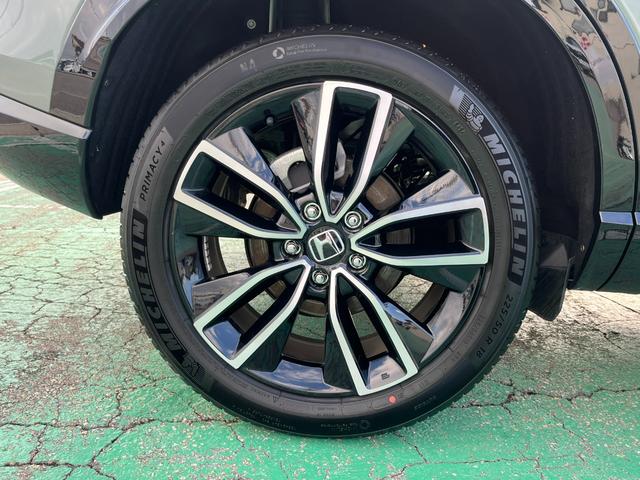 ヴェゼル ｅ：ＨＥＶＺ・ＰＬａＹパッケージ　４ＷＤ　ホンダセンシング　純正コネクトディスプレーナビ　フルセグＴＶ　ブルートゥース　ＵＳＢ　マルチカメラ　ＥＴＣ２．０　パワーテールゲート　ＬＥＤヘッドライト　ガラスルーフ　当店試乗車アップ車両（61枚目）