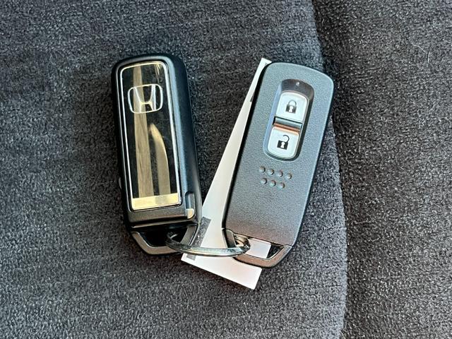 N-ONE プレミアムツアラー 4WD ホンダセンシング 純正大型インターナビ フルセグTV ブルートゥース バックカメラ ETC 前後ドラレコ LEDヘッドライト パドルシフト 純正アルミホイール(58枚目)