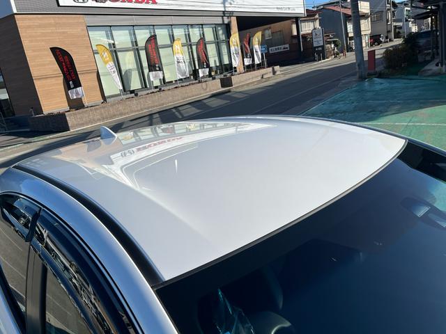 ヴェゼル ハイブリッドＸ　４ＷＤ　安心パッケージ　純正ナビ　ワンセグ　ブルートゥース　バックカメラ　ＬＥＤヘッドライト　クルコン　パドルシフト　スマートキー　純正アルミホイール（10枚目）