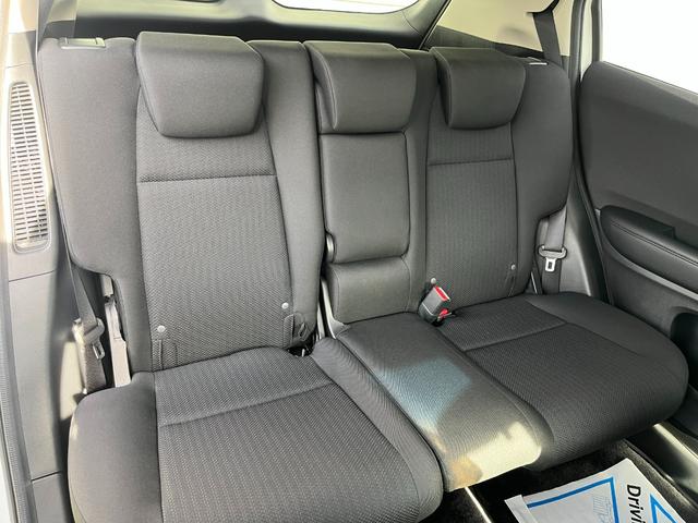 ヴェゼル ハイブリッドＸ　４ＷＤ　安心パッケージ　純正ナビ　ワンセグ　ブルートゥース　バックカメラ　ＬＥＤヘッドライト　クルコン　パドルシフト　スマートキー　純正アルミホイール（35枚目）