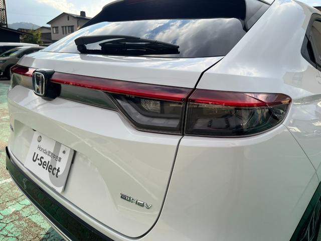 ヴェゼル ｅ：ＨＥＶＺ　４ＷＤ　ホンダセンシング　純正インターナビ　フルセグＴＶ　ブルートゥース　バックカメラ　ＥＴＣ　前後ドライブレコーダー　パワーテールゲート　ＬＥＤヘッドライト（18枚目）