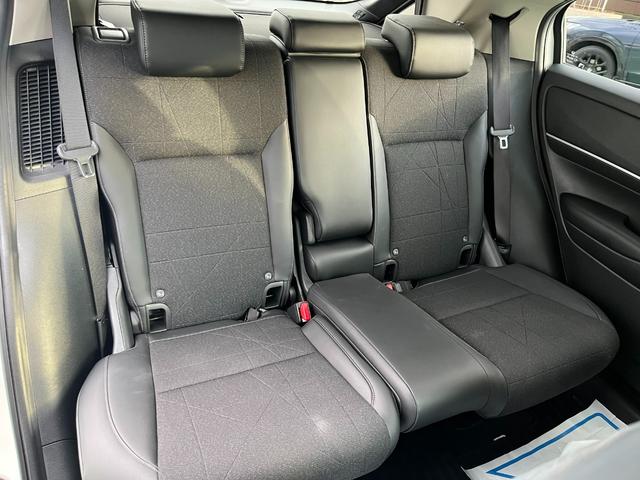 ヴェゼル ｅ：ＨＥＶＺ　４ＷＤ　ホンダセンシング　純正インターナビ　フルセグＴＶ　ブルートゥース　バックカメラ　ＥＴＣ　前後ドライブレコーダー　パワーテールゲート　ＬＥＤヘッドライト（43枚目）