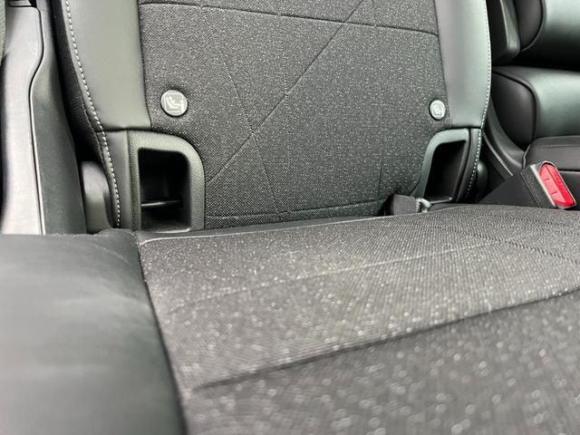 ヴェゼル ｅ：ＨＥＶＺ　４ＷＤ　ホンダセンシング　純正インターナビ　フルセグＴＶ　ブルートゥース　バックカメラ　ＥＴＣ　前後ドライブレコーダー　パワーテールゲート　ＬＥＤヘッドライト（44枚目）
