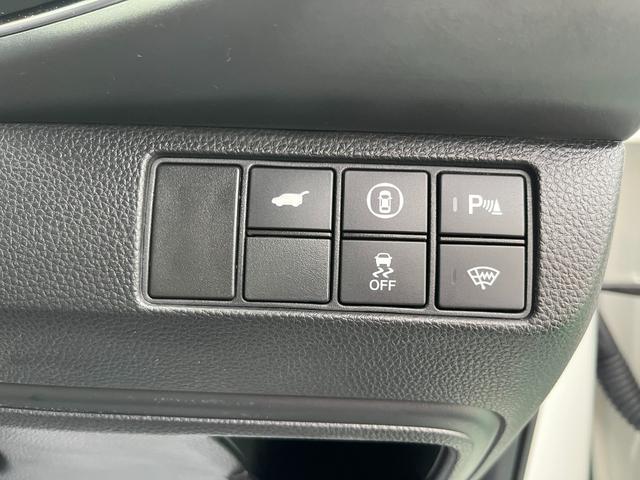 ヴェゼル ｅ：ＨＥＶＺ　４ＷＤ　ホンダセンシング　純正インターナビ　フルセグＴＶ　ブルートゥース　バックカメラ　ＥＴＣ　前後ドライブレコーダー　パワーテールゲート　ＬＥＤヘッドライト（51枚目）