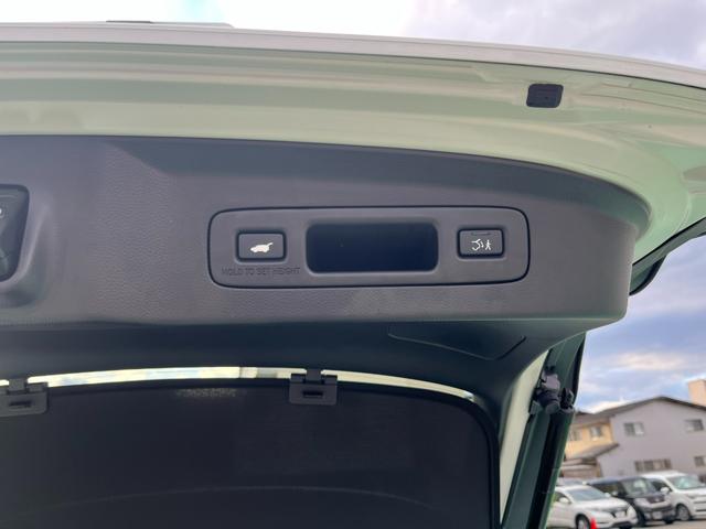ヴェゼル ｅ：ＨＥＶＺ　４ＷＤ　ホンダセンシング　純正インターナビ　フルセグＴＶ　ブルートゥース　バックカメラ　ＥＴＣ　前後ドライブレコーダー　パワーテールゲート　ＬＥＤヘッドライト（56枚目）