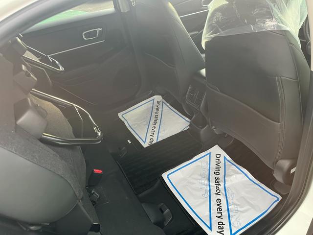 ヴェゼル ｅ：ＨＥＶＺ　４ＷＤ　ホンダセンシング　純正インターナビ　フルセグＴＶ　ブルートゥース　バックカメラ　ＥＴＣ　前後ドライブレコーダー　パワーテールゲート　ＬＥＤヘッドライト（58枚目）