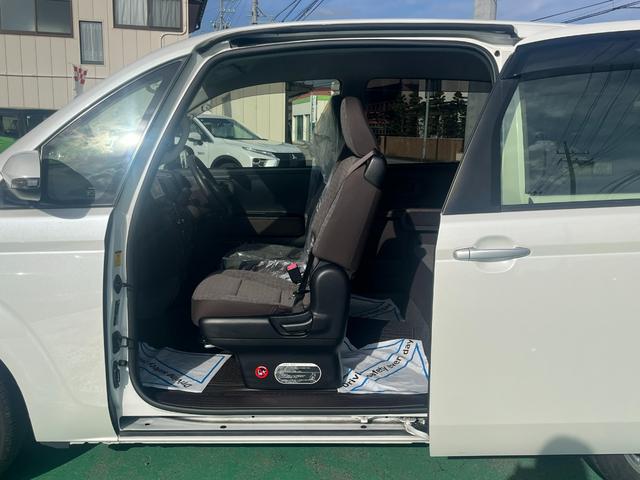 スペイド Ｘ　４ＷＤ　純正ワイドナビ　ワンセグＴＶ　ブルートゥース　左パワースライドドア　キーレスエントリー　社外アルミホイール（26枚目）