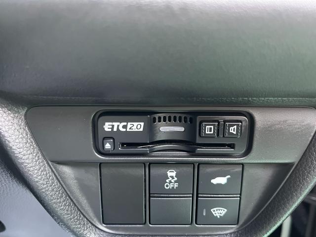 ZR-V e:HEVZ特別仕様車ブラックスタイル 4WD ホンダセンシング 純正コネクトディスプレーナビ フルセグTV ブルートゥース マルチカメラ ETC2.0 BOSEスピーカー パワーテールゲート LEDヘッドライト 当店試乗車アップ車両(32枚目)