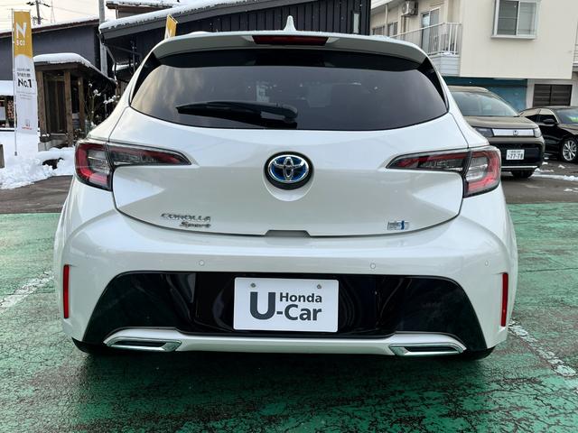 カローラスポーツ ハイブリッドＧＺ　トヨタセーフティセンス　純正ワイドナビ　フルセグＴＶ　ブルートゥース　バックカメラ　ＥＴＣ　社外ドラレコ　ヘッドアップディスプレイ　ＬＥＤヘッドライト　デジタルインナーミラー（3枚目）