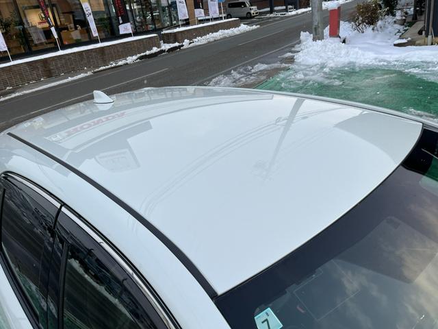 カローラスポーツ ハイブリッドＧＺ　トヨタセーフティセンス　純正ワイドナビ　フルセグＴＶ　ブルートゥース　バックカメラ　ＥＴＣ　社外ドラレコ　ヘッドアップディスプレイ　ＬＥＤヘッドライト　デジタルインナーミラー（10枚目）