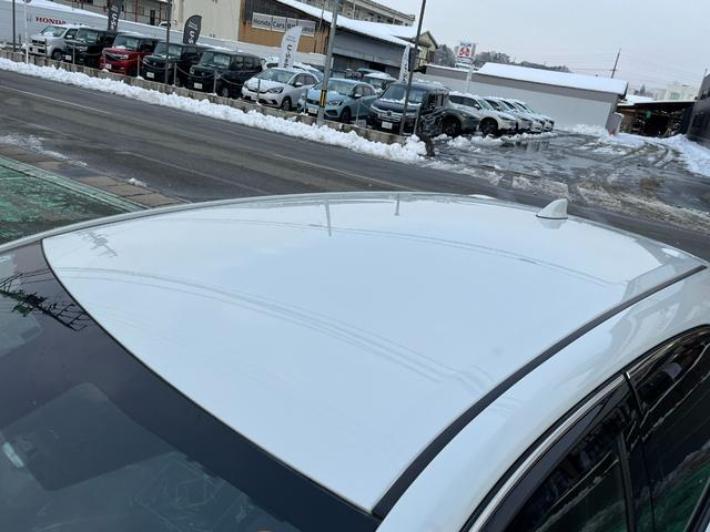 カローラスポーツ ハイブリッドＧＺ　トヨタセーフティセンス　純正ワイドナビ　フルセグＴＶ　ブルートゥース　バックカメラ　ＥＴＣ　社外ドラレコ　ヘッドアップディスプレイ　ＬＥＤヘッドライト　デジタルインナーミラー（11枚目）