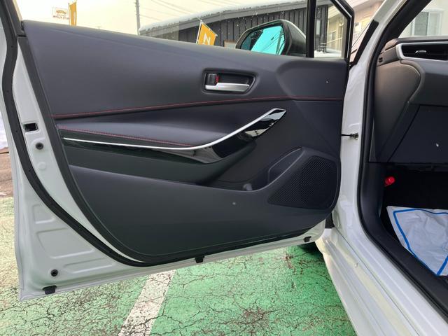 カローラスポーツ ハイブリッドＧＺ　トヨタセーフティセンス　純正ワイドナビ　フルセグＴＶ　ブルートゥース　バックカメラ　ＥＴＣ　社外ドラレコ　ヘッドアップディスプレイ　ＬＥＤヘッドライト　デジタルインナーミラー（37枚目）