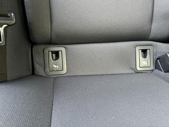 カローラスポーツ ハイブリッドＧＺ　トヨタセーフティセンス　純正ワイドナビ　フルセグＴＶ　ブルートゥース　バックカメラ　ＥＴＣ　社外ドラレコ　ヘッドアップディスプレイ　ＬＥＤヘッドライト　デジタルインナーミラー（43枚目）