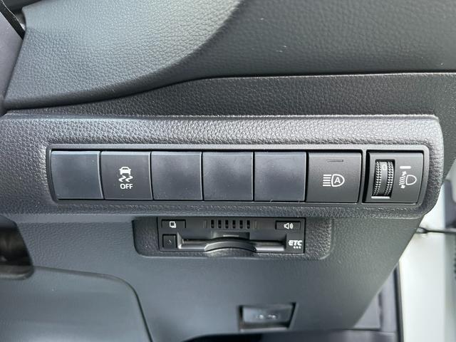 カローラスポーツ ハイブリッドＧＺ　トヨタセーフティセンス　純正ワイドナビ　フルセグＴＶ　ブルートゥース　バックカメラ　ＥＴＣ　社外ドラレコ　ヘッドアップディスプレイ　ＬＥＤヘッドライト　デジタルインナーミラー（49枚目）