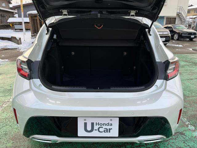 カローラスポーツ ハイブリッドＧＺ　トヨタセーフティセンス　純正ワイドナビ　フルセグＴＶ　ブルートゥース　バックカメラ　ＥＴＣ　社外ドラレコ　ヘッドアップディスプレイ　ＬＥＤヘッドライト　デジタルインナーミラー（56枚目）