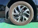 純正アルミホイール付いてます!車の軽量化に繋がることは勿論、見た目の印象が違いますよね♪