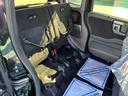 後ろの席のシートの座席は持ち上げて固定することもできて、背の高い荷物も積むこともできますよ♪